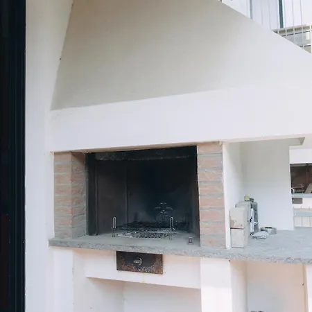 Ampia Nel *